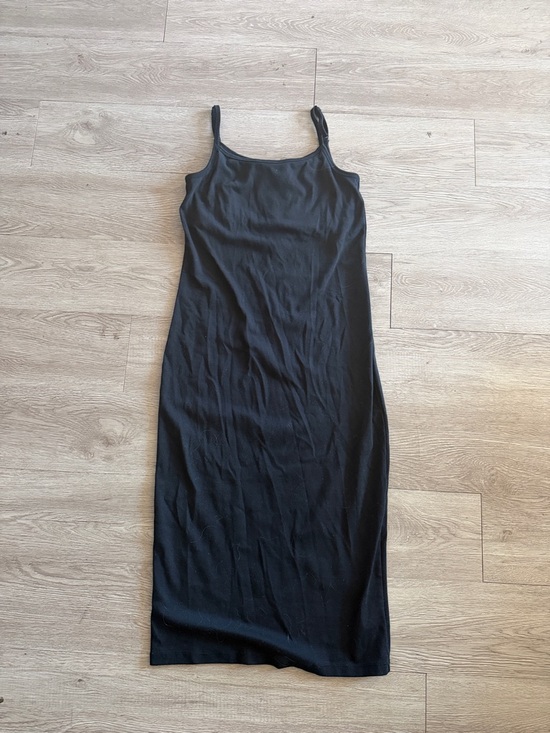 GAP Dresses & Skirts - GAP Black Midi Slip Dress
